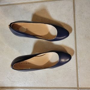 Tahari navy blue women's high heels